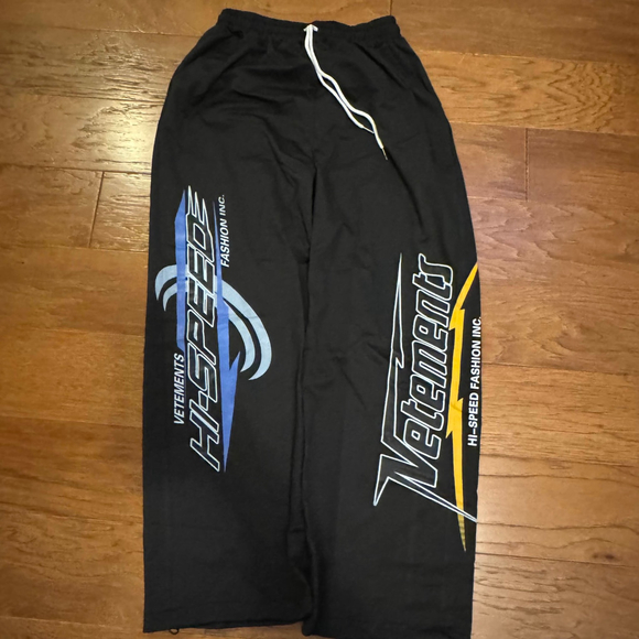 Men'sVETEMENTS Graphic Track Pants Black White Size L - Picture 1 of 3
